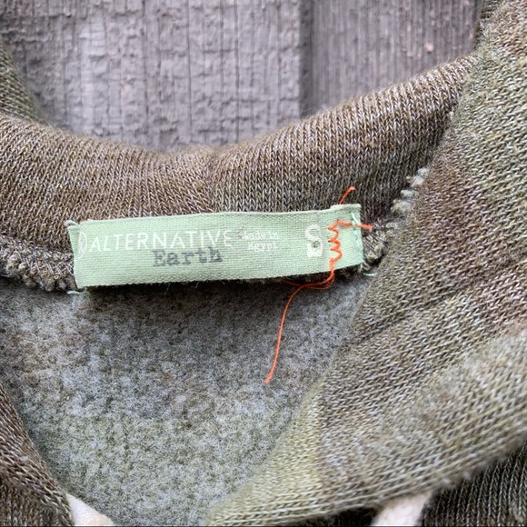 Alternative Earth Camo Hoodie - Picture 3 of 3